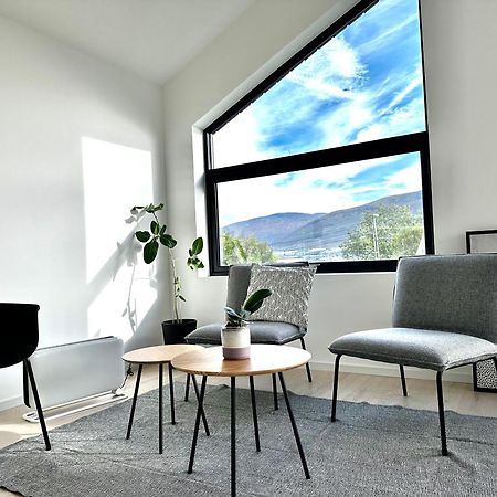 Tromso Central Guest House With Parking Экстерьер фото